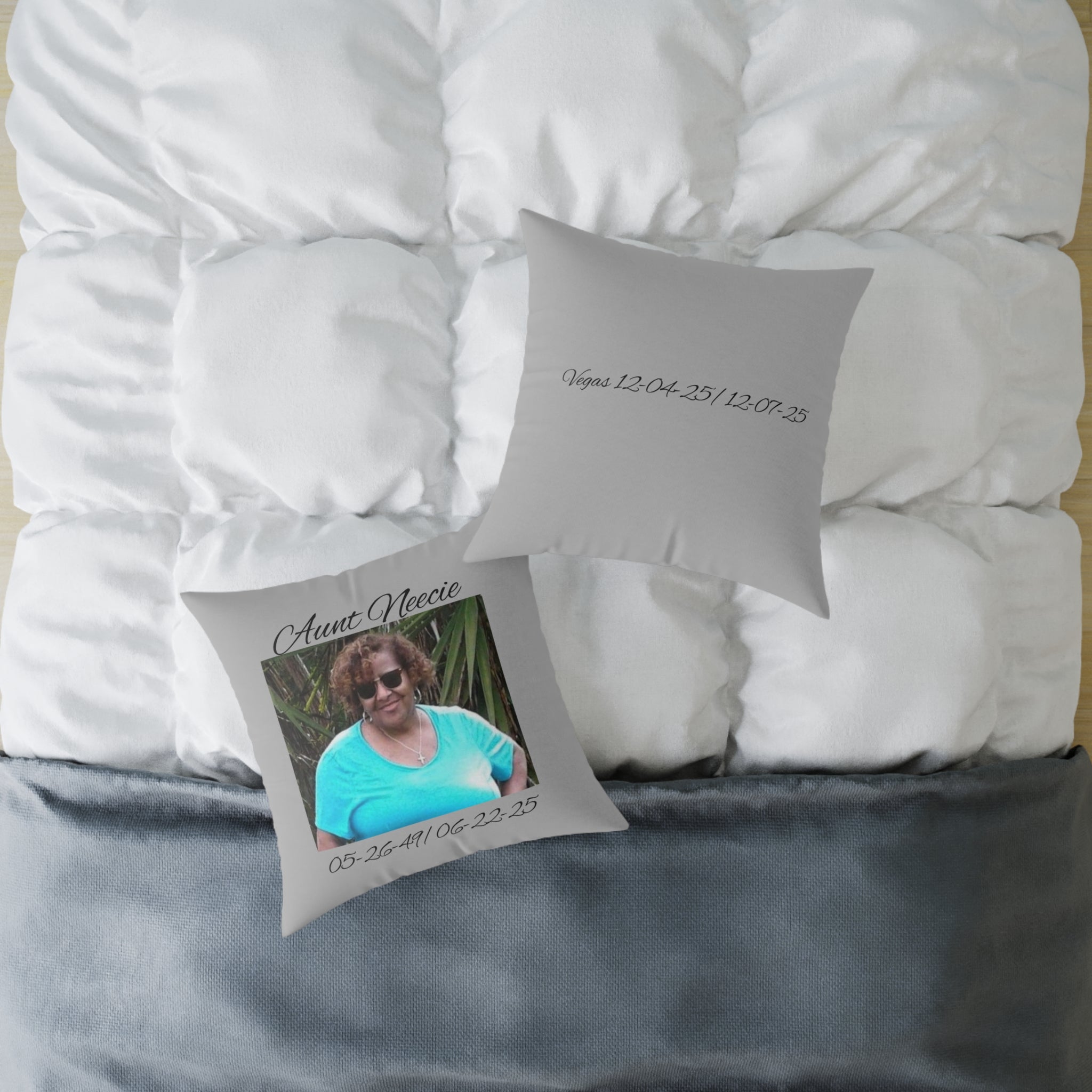 Custom Aunt Pillow